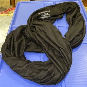 Beyond Yoga Infinity Scarf with Zipper Pocket